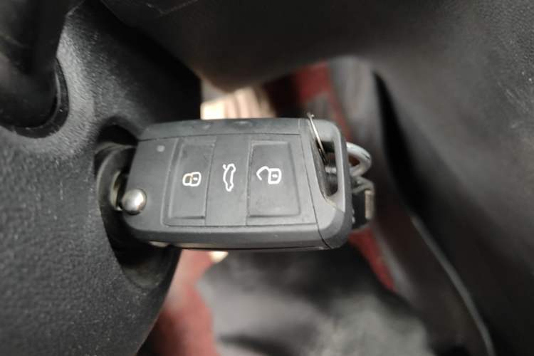 Used Volkswagen Lamando 2015 280TSI DSG Comfort Edition Vehicle Key
