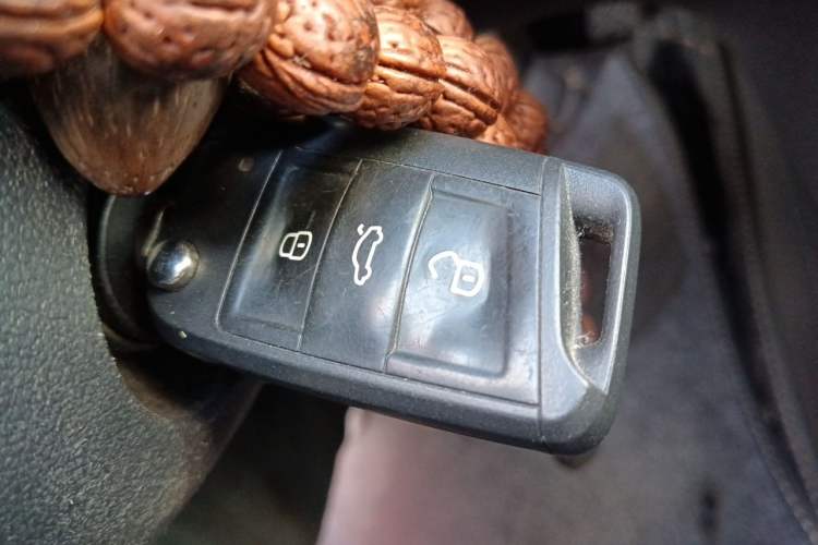 Used Volkswagen Lamando 2015 280TSI DSG Comfort Edition Vehicle Key