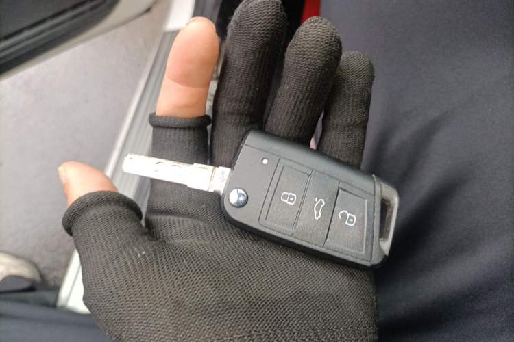 Used Volkswagen Lamando 2015 230TSI DSG Fashion Edition Vehicle Key