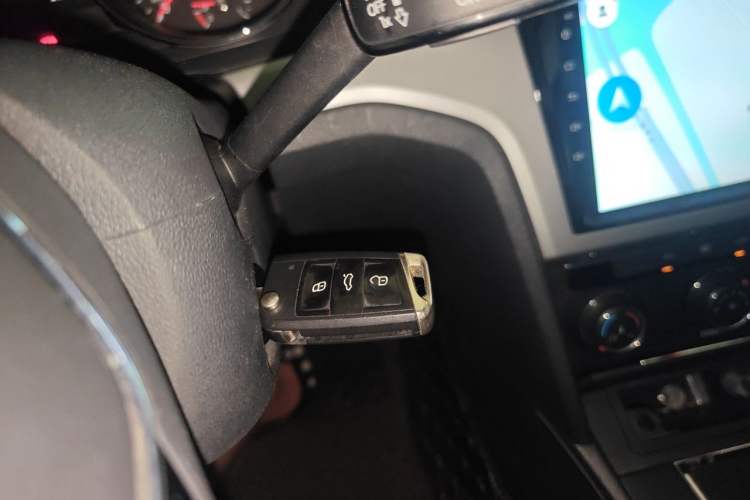 Used Volkswagen Lamando 2015 230TSI DSG Fashion Edition Vehicle Key