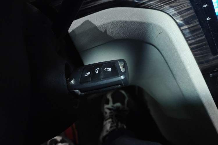 Used Volkswagen Lamando 2015 280TSI DSG Comfort Edition Vehicle Key