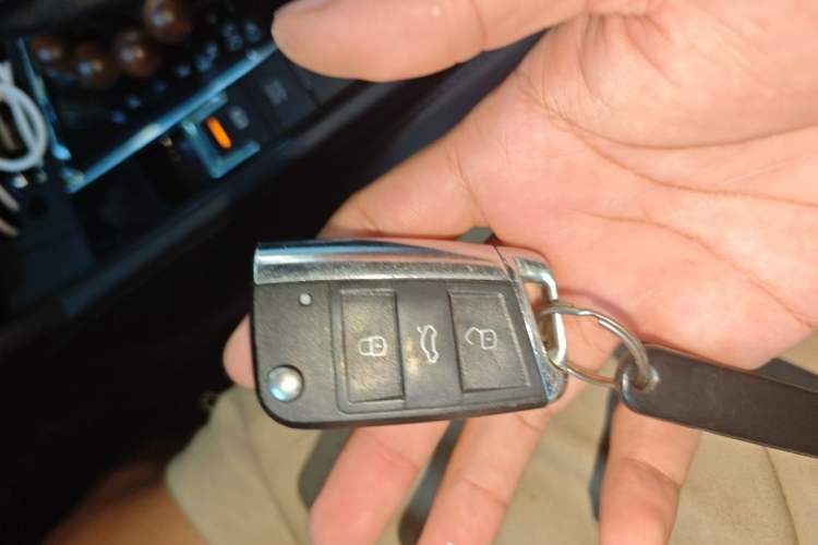 Used Volkswagen Lamando 2015 280TSI DSG Comfort Edition Vehicle Key