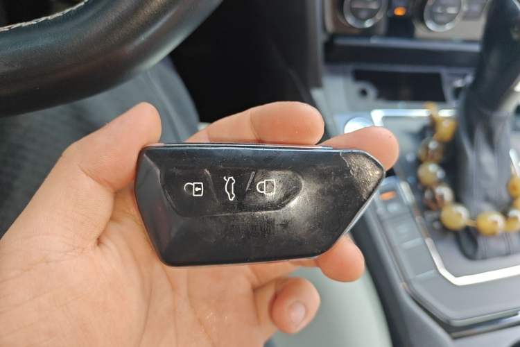 Used Volkswagen Lamando 2015 230TSI DSG Fashion Edition Vehicle Key