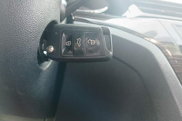 Used Volkswagen Lamando 2015 280TSI DSG Comfort Edition Vehicle Key