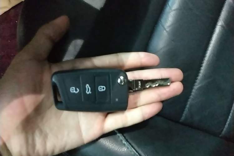Used Volkswagen Lamando 2015 280TSI DSG Comfort Edition Vehicle Key