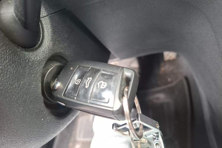 Used Volkswagen Lamando 2015 230TSI DSG Fashion Edition Vehicle Key