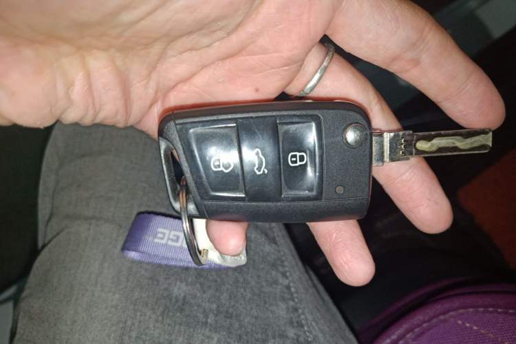 Used Volkswagen Lamando 2015 230TSI DSG Fashion Edition Vehicle Key