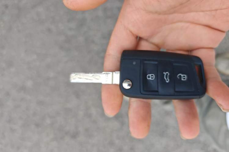 Used Volkswagen Lamando 2015 280TSI DSG Comfort Edition Vehicle Key