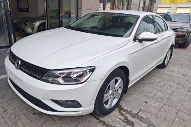 Ojetý Volkswagen Lamando 2015 230TSI DSG Fashion Edition