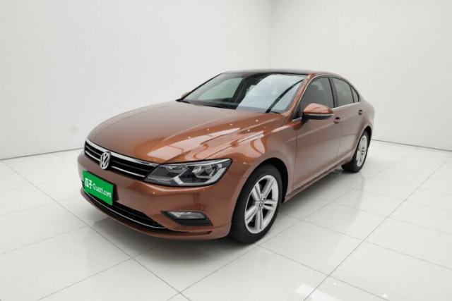 Volkswagen Lamando 2015 280TSI DSG Comfort Edition مستعملة