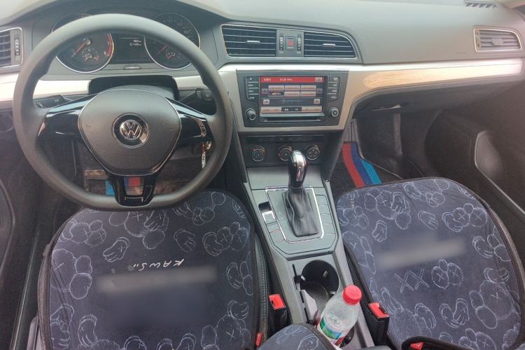 Used Volkswagen Lamando 2015 230TSI DSG Fashion Edition Center Console