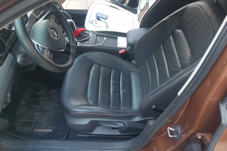 Used Volkswagen Lamando 2015 280TSI DSG Comfort Edition Driver Seat