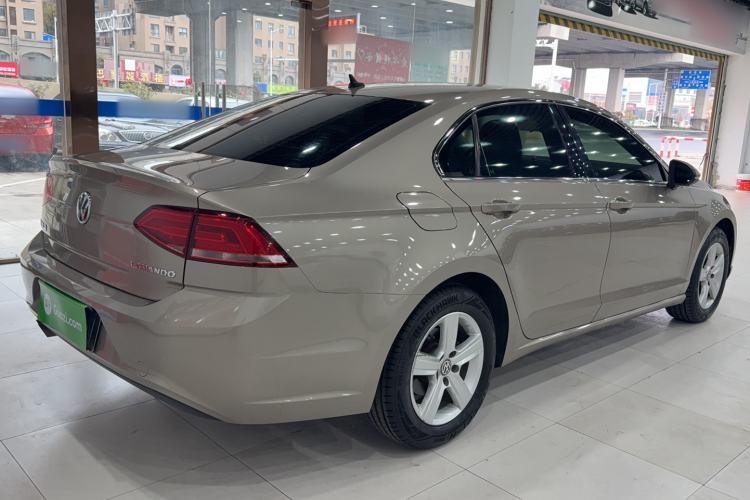 Used Volkswagen Lamando 2015 230TSI DSG Fashion Edition Exterior 5