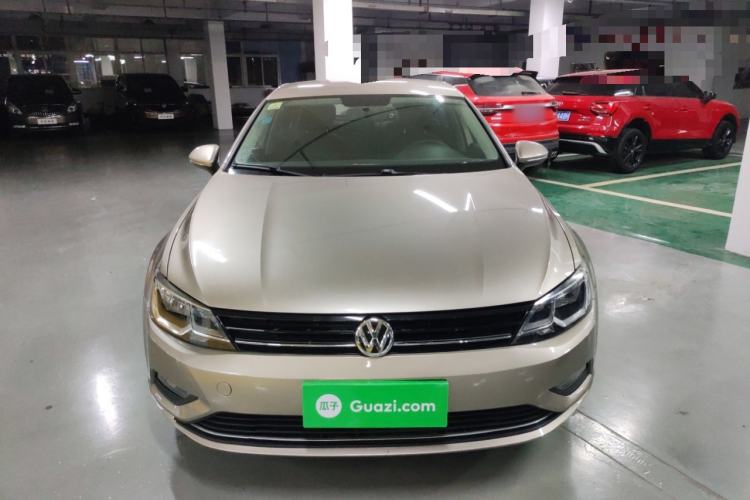 Used Volkswagen Lamando 2015 230TSI Manual Trend Edition Front