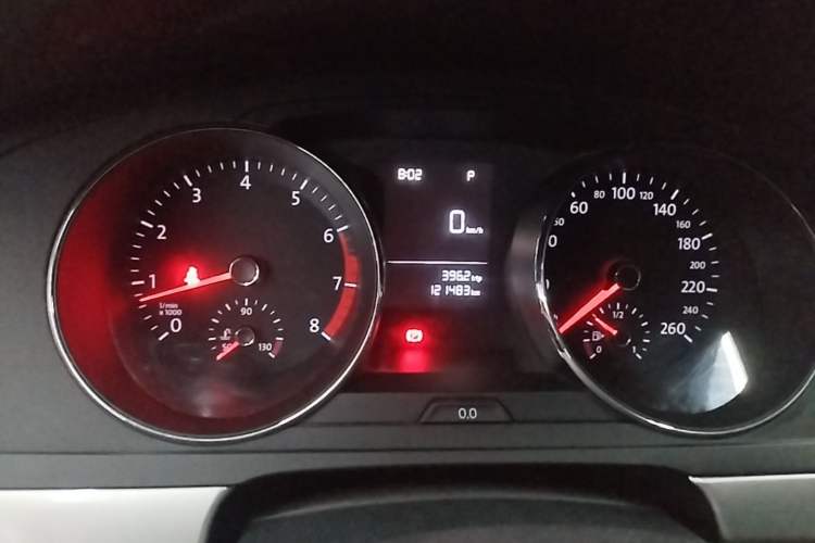 Used Volkswagen Lamando 2015 230TSI DSG Fashion Edition Instrument Cluster