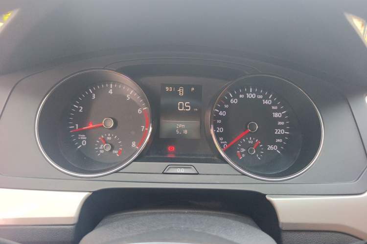 Used Volkswagen Lamando 2015 230TSI DSG Fashion Edition Instrument Cluster