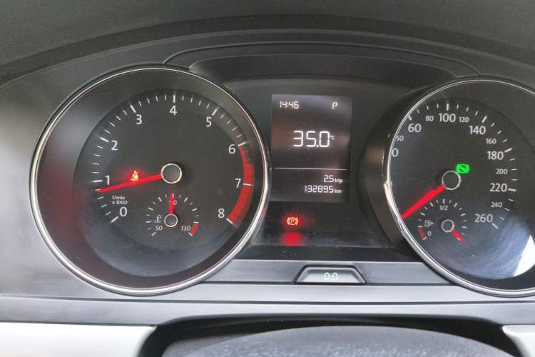 Used Volkswagen Lamando 2015 230TSI DSG Fashion Edition Instrument Cluster