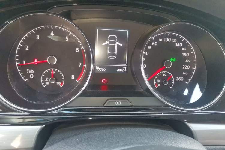 Used Volkswagen Lamando 2015 280TSI DSG Comfort Edition Instrument Cluster