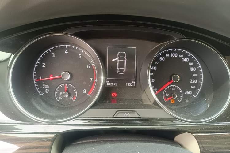 Used Volkswagen Lamando 2015 280TSI DSG Comfort Edition Instrument Cluster