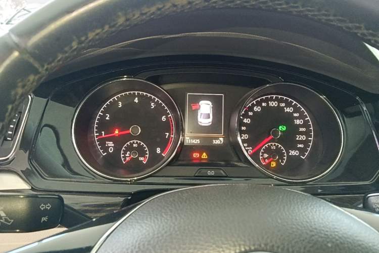 Used Volkswagen Lamando 2015 280TSI DSG Luxury Edition Instrument Cluster