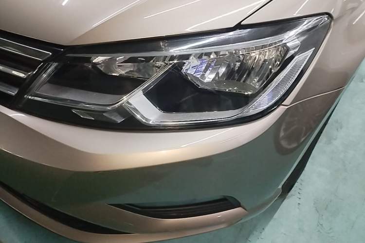 Used Volkswagen Lamando 2015 230TSI DSG Fashion Edition Left Front Headlight