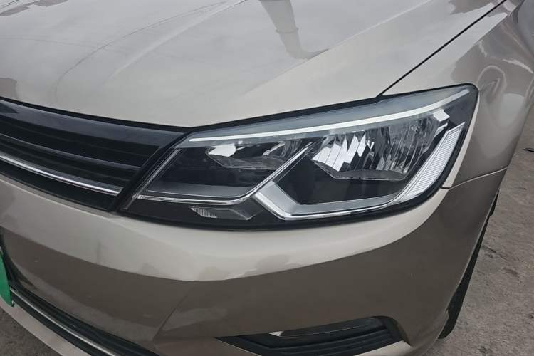 Used Volkswagen Lamando 2015 280TSI Manual Comfort Edition Left Front Headlight