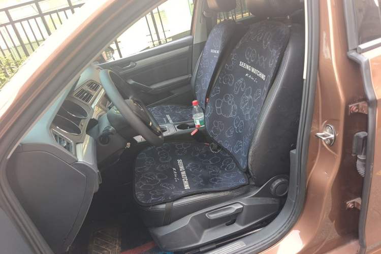 Used Volkswagen Lamando 2015 230TSI DSG Fashion Edition Left Front Seat