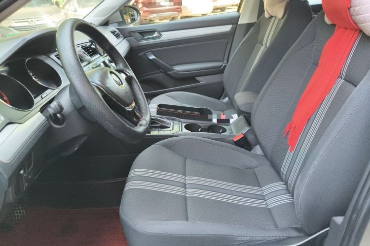 Used Volkswagen Lamando 2015 230TSI DSG Fashion Edition Left Front Seat