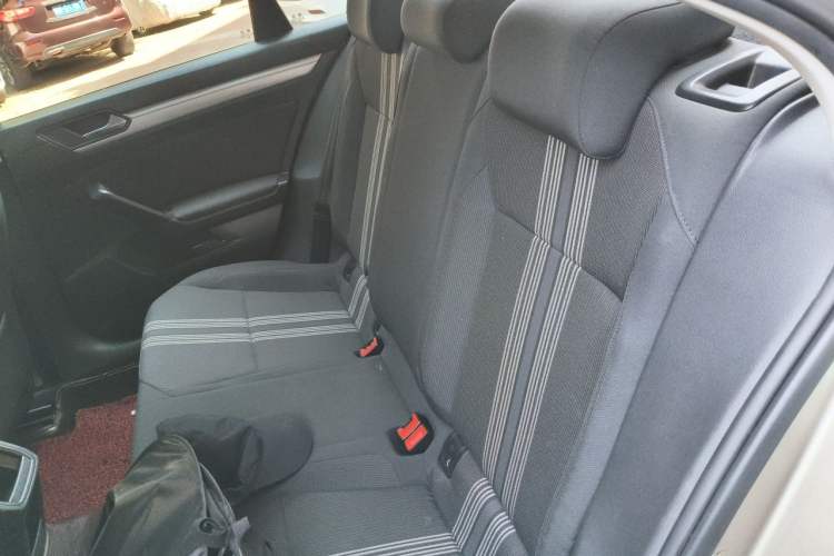 Used Volkswagen Lamando 2015 230TSI DSG Fashion Edition Left Rear Seat