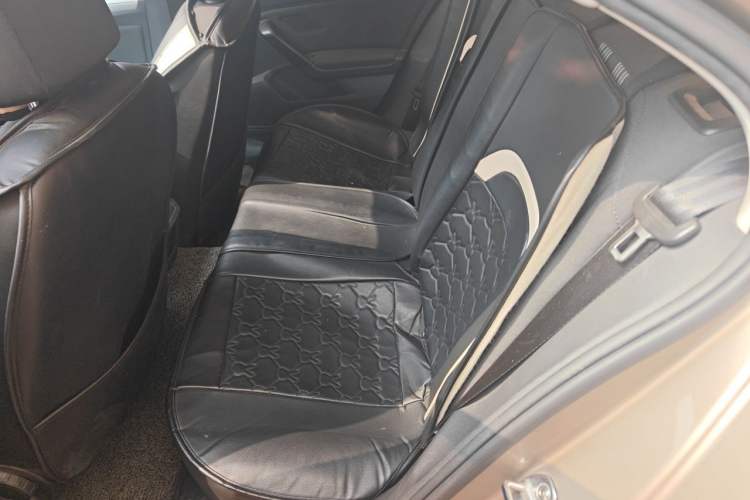 Used Volkswagen Lamando 2015 230TSI DSG Fashion Edition Left Rear Seat