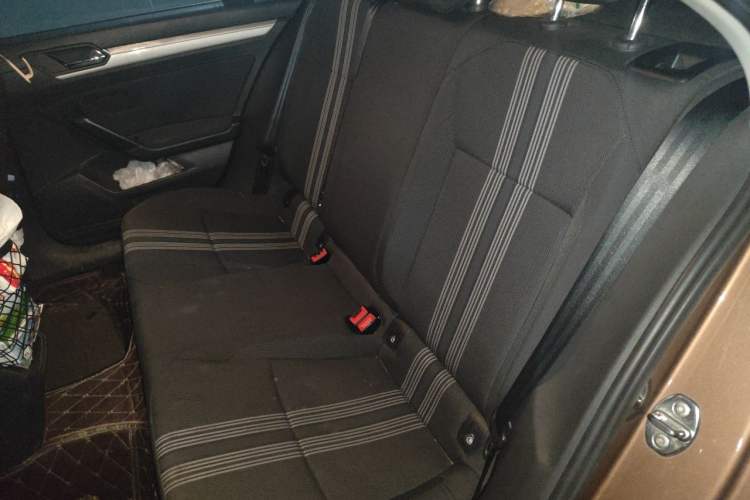Used Volkswagen Lamando 2015 230TSI Manual Trend Edition Left Rear Seat
