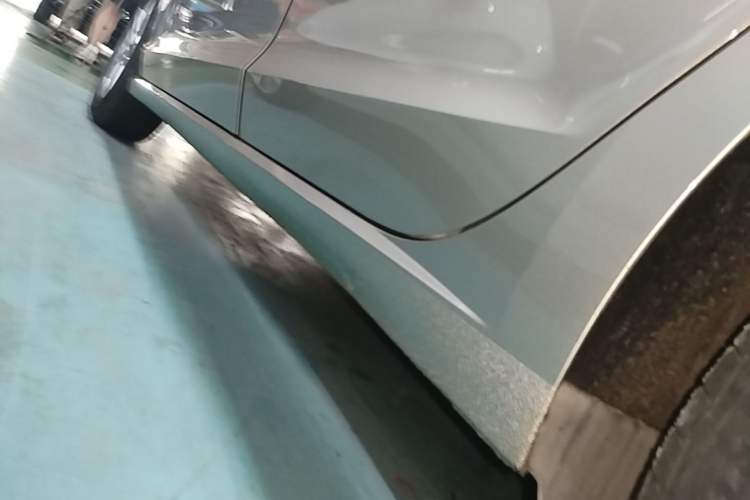 Used Volkswagen Lamando 2015 230TSI DSG Fashion Edition Left Side Sill