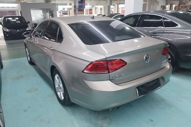 Used Volkswagen Lamando 2015 230TSI DSG Fashion Edition Rear Left 45 Deg