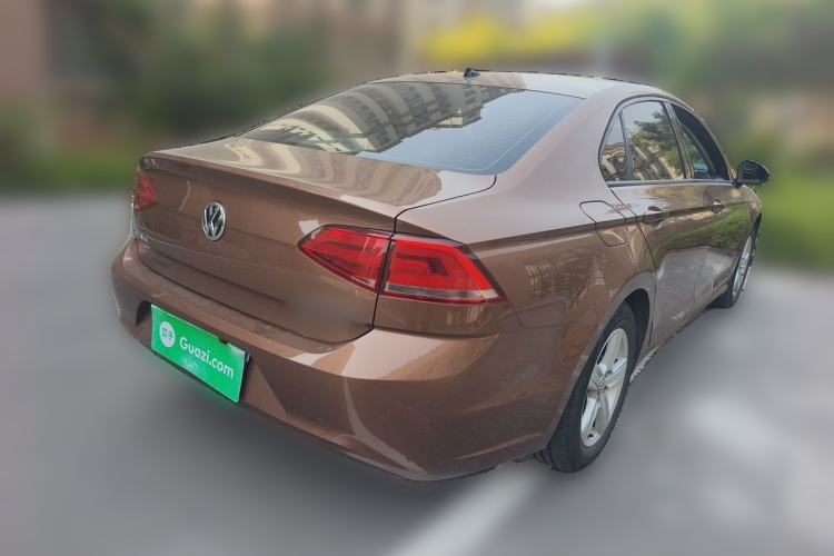 Used Volkswagen Lamando 2015 230TSI DSG Fashion Edition Rear Right 45 Deg