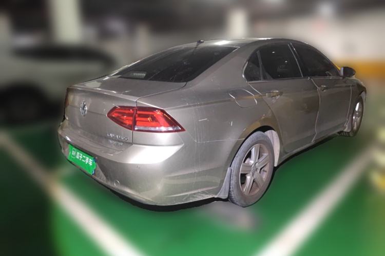 Used Volkswagen Lamando 2015 230TSI DSG Fashion Edition Rear Right 45 Deg