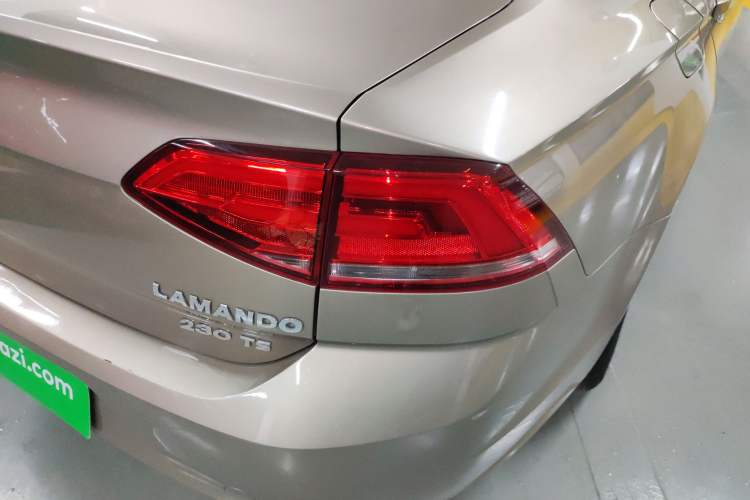 Used Volkswagen Lamando 2015 230TSI Manual Trend Edition Right Rear Taillight