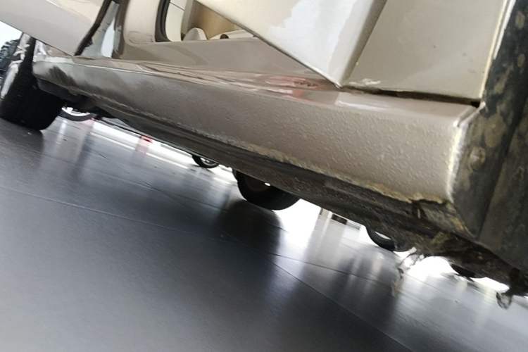 Used Volkswagen Lamando 2015 280TSI DSG Luxury Edition Right Side Sill
