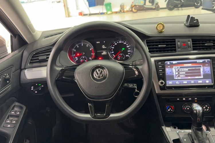 Used Volkswagen Lamando 2015 230TSI DSG Fashion Edition Steering Wheel