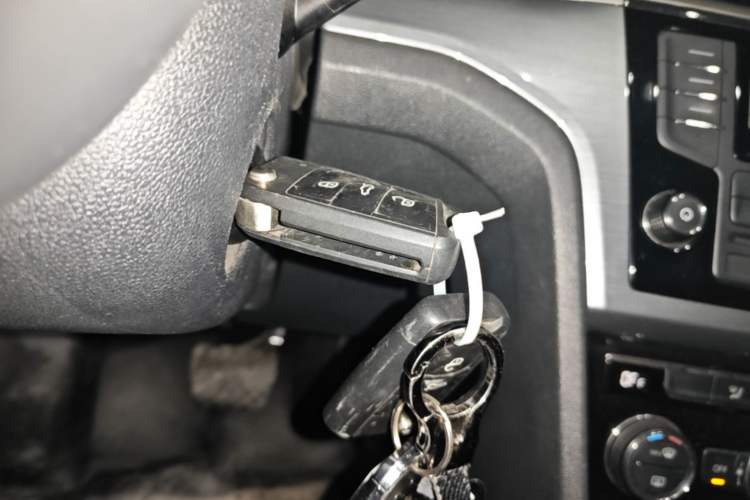 Used Volkswagen Lamando 2015 280TSI DSG Comfort Edition Vehicle Key