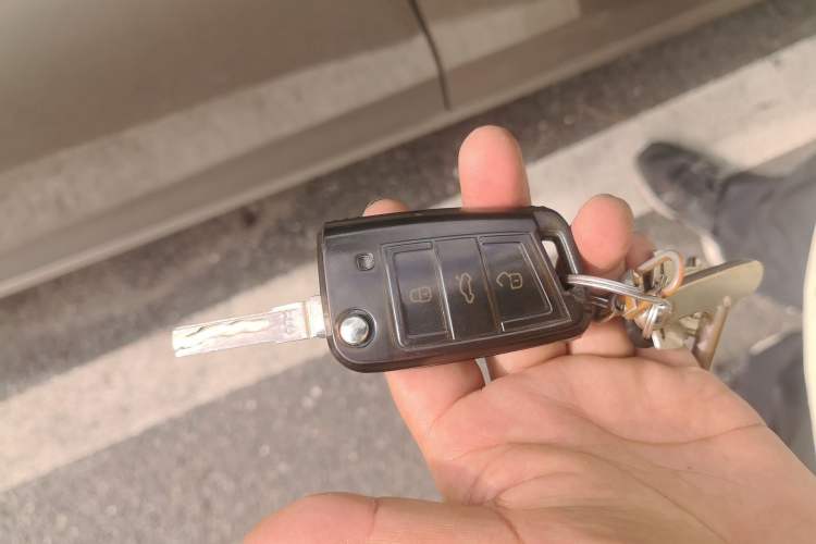 Used Volkswagen Lamando 2015 280TSI DSG Comfort Edition Vehicle Key