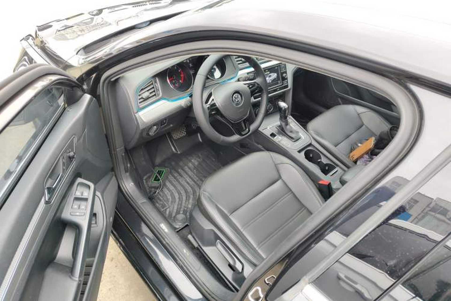 Used Volkswagen Lamando 2017 230TSI DSG Fashion Edition Driver Seat