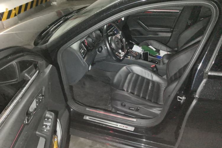 Used Volkswagen Lamando 2017 2.0T GTS Driver Seat