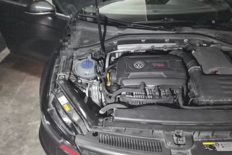 Used Volkswagen Lamando 2017 2.0T GTS Engine Bay Right
