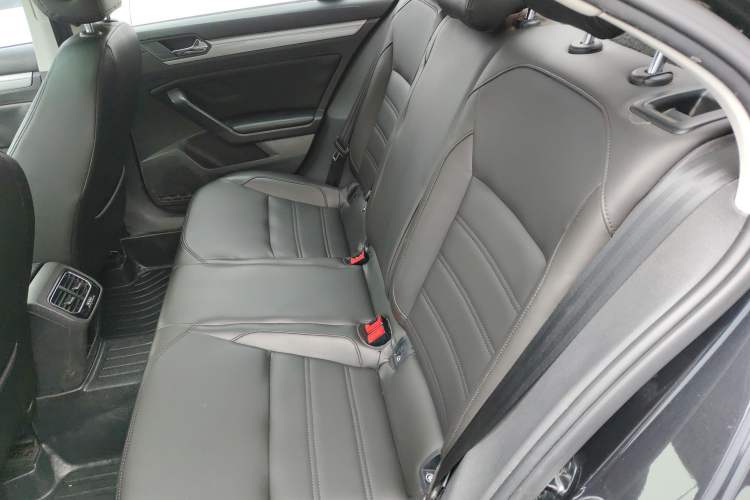 Used Volkswagen Lamando 2017 230TSI DSG Fashion Edition Left Rear Seat