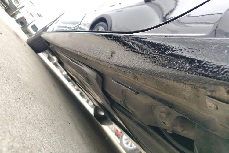 Used Volkswagen Lamando 2017 230TSI DSG Fashion Edition Left Side Sill