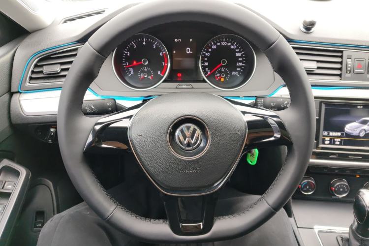 Used Volkswagen Lamando 2017 230TSI DSG Fashion Edition Steering Wheel