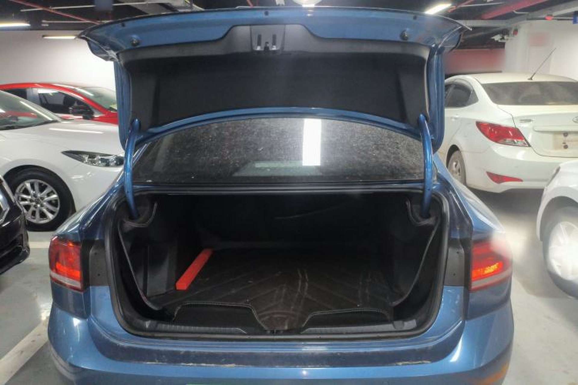 Used Volkswagen Lamando 2017 280TSI Manual Comfort Edition Trunk