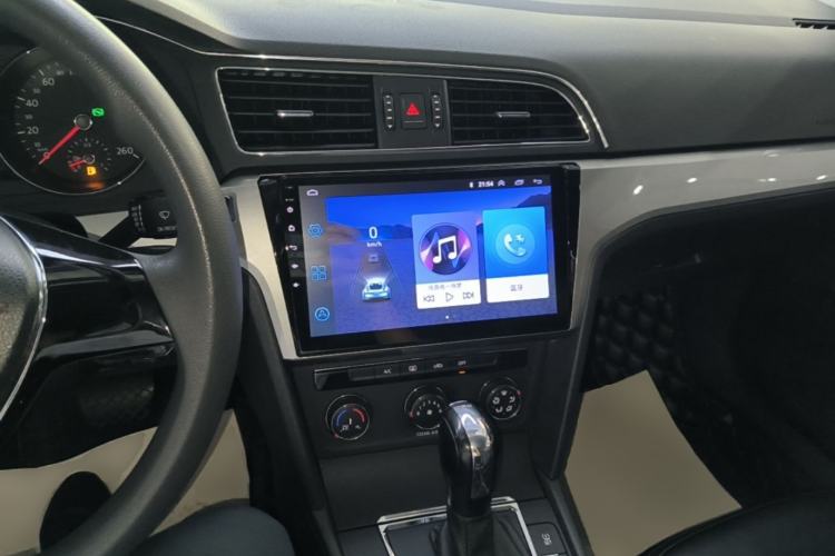 Used Volkswagen Lamando 2017 230TSI DSG Fashion Edition Center Console