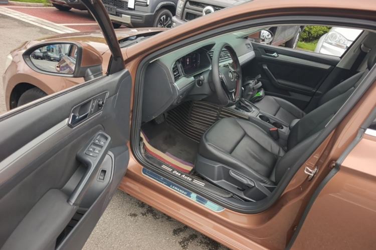 Used Volkswagen Lamando 2017 230TSI DSG Fashion Edition Driver Seat