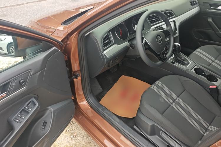 Used Volkswagen Lamando 2017 230TSI DSG Fashion Edition Driver Seat